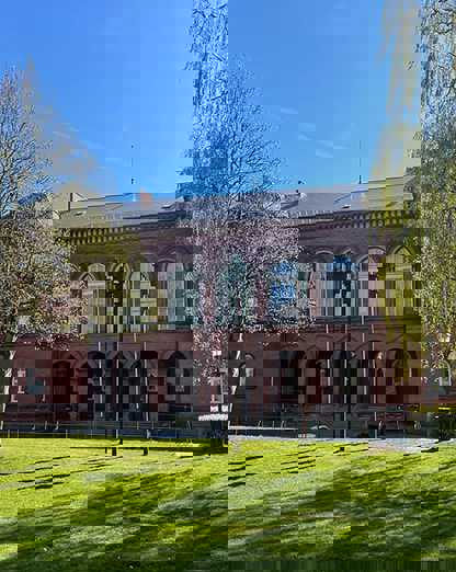 Stænderpladsen set op mod det tidligere Rådhus og det kommende velkomstcenter for Domkirkekvarteret